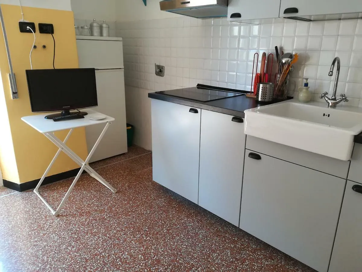 Guest house Accanto Al Gaslini Hotel Genoa Italy
